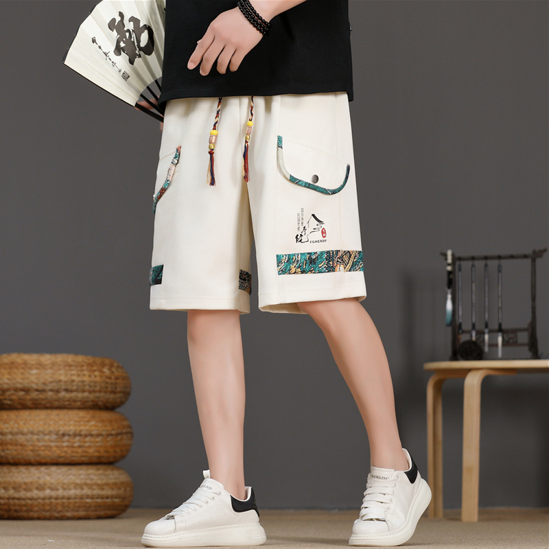 Urban Ethnic Fashion - กางเกงขาสั้นผู้ชายผ้าไอซ์ซิลค์ รุ่นใหม่ปี 2025 แฟชั่นฤดูร้อน สไตล์ลำลอง ทรงตรง
