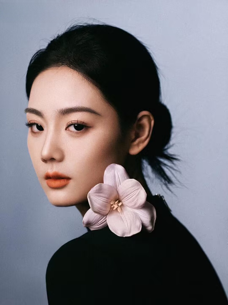 ชุดถ่ายภาพบุคคลสีดำเรียบหรูทัน - Ethnic Fashion Studio บทวิจารณ์และราคา