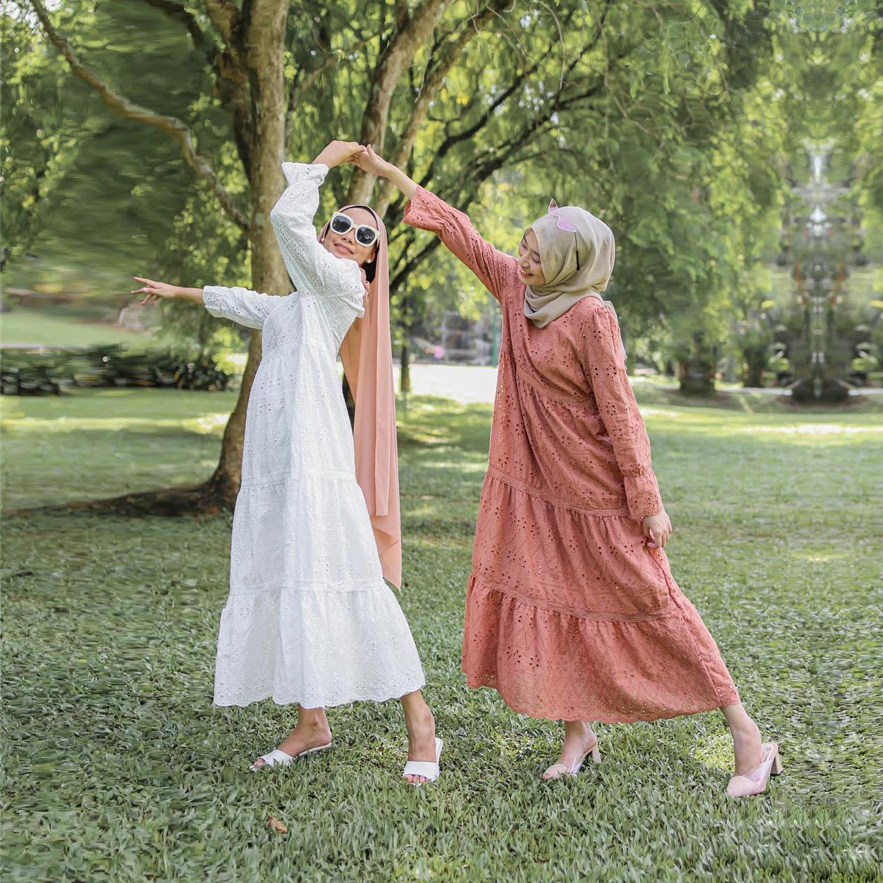 ชุดเดรสลูกไม้โปร่งสไตล์อินโดนี - Ethnic Fashion Wear บทวิจารณ์และราคา