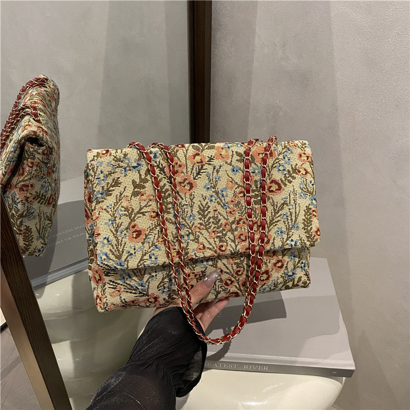 กระเป๋าถือสไตล์ชาติพันธุ์สุดหร - Urban Ethnic Fashion บทวิจารณ์และราคา
