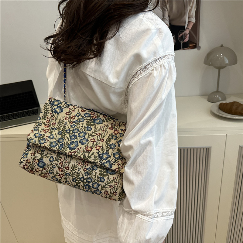 กระเป๋าถือสไตล์ชาติพันธุ์สุดหร - Urban Ethnic Fashion บทวิจารณ์และราคา
